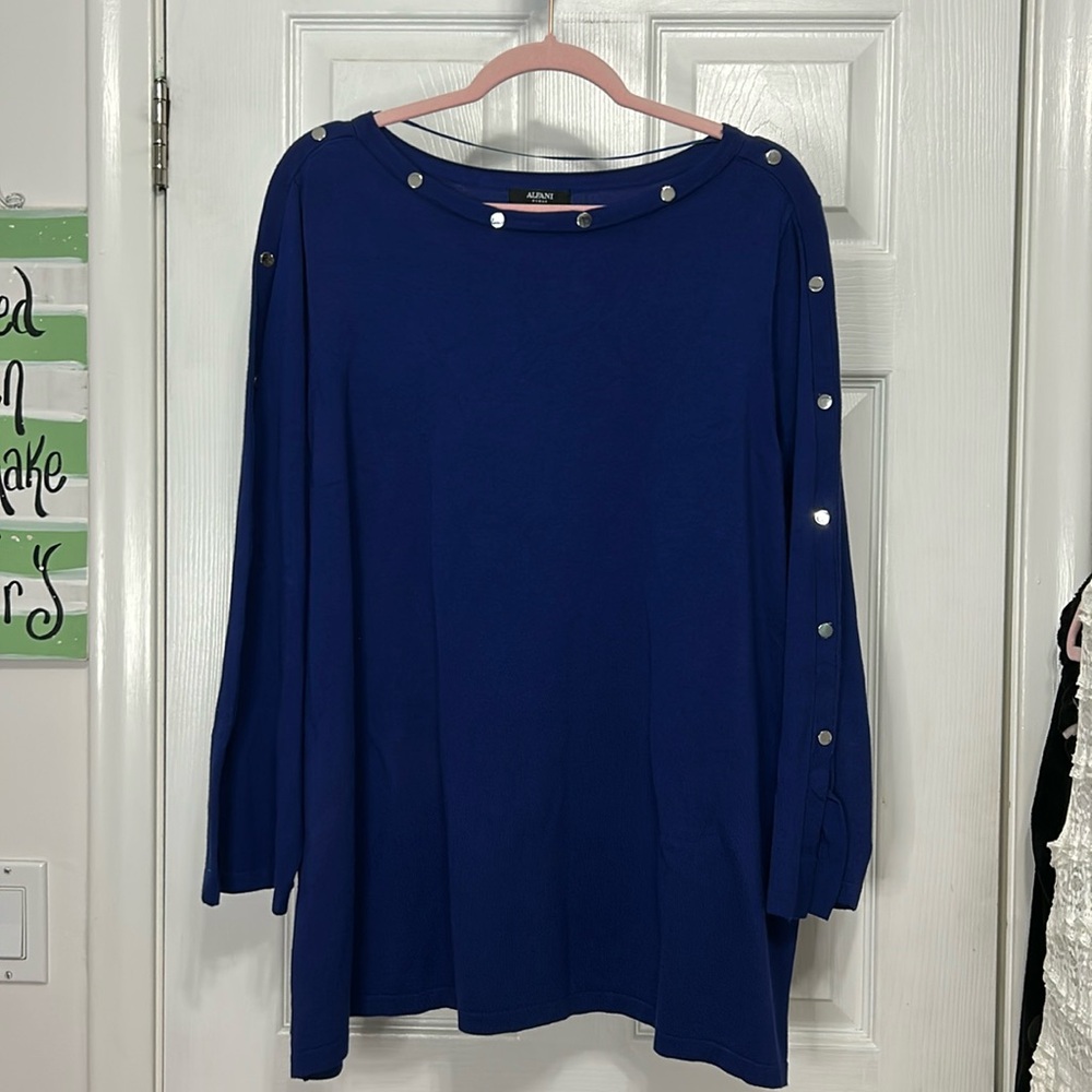Avenue Women's Royal Blue Button-Trim Long Sleeve Top